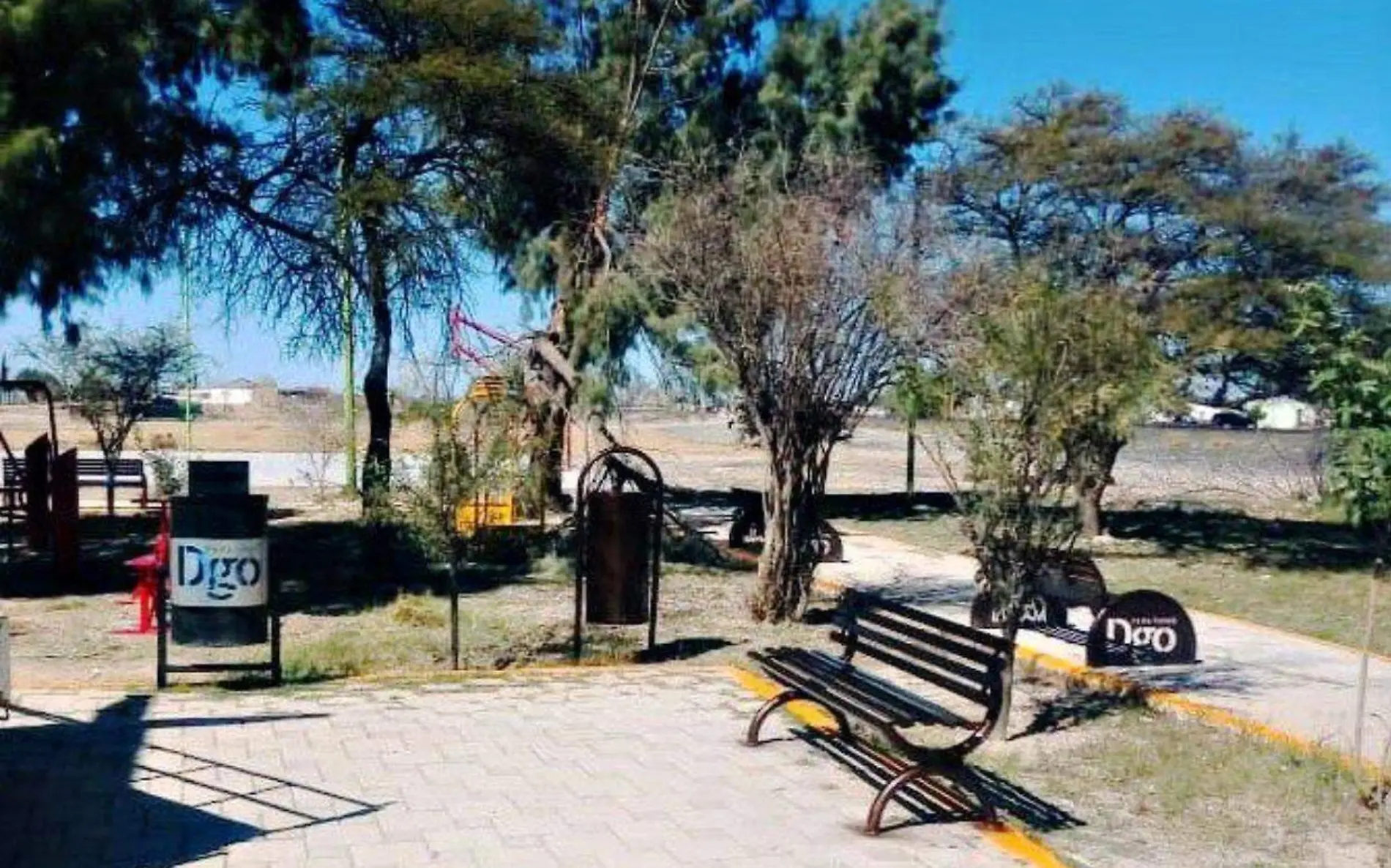 PLaza en Mampimí